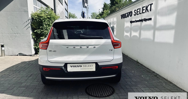 Volvo XC 40 cena 134900 przebieg: 66884, rok produkcji 2019 z Poznań małe 562
